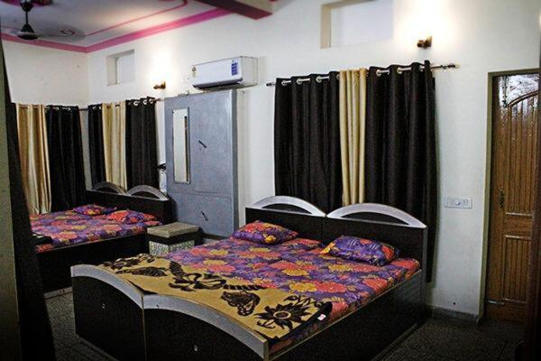 Hotel Roshan Варанаси Экстерьер фото