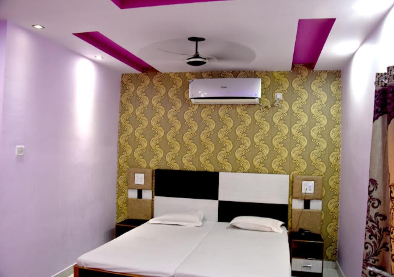 Hotel Roshan Варанаси Экстерьер фото