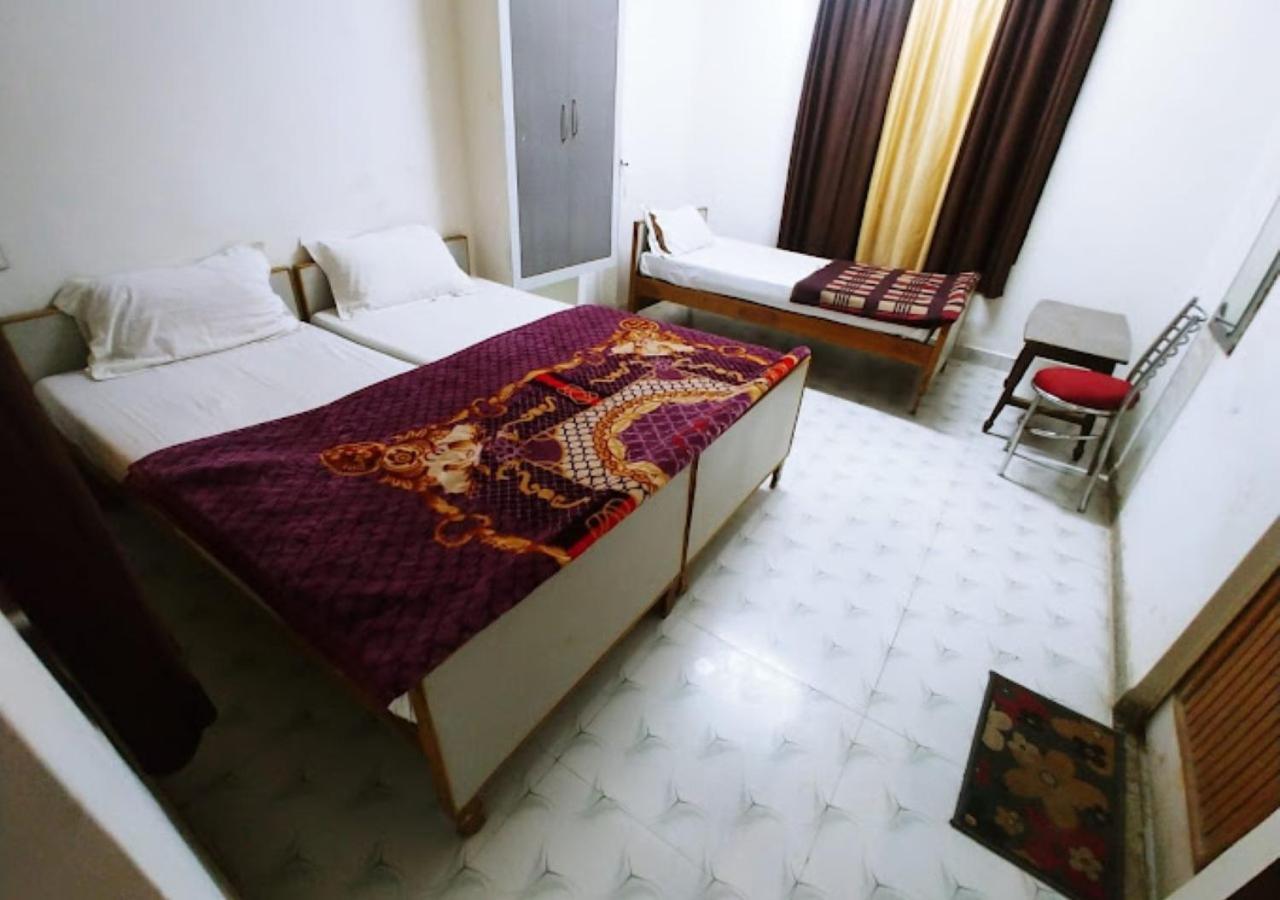 Hotel Roshan Варанаси Экстерьер фото